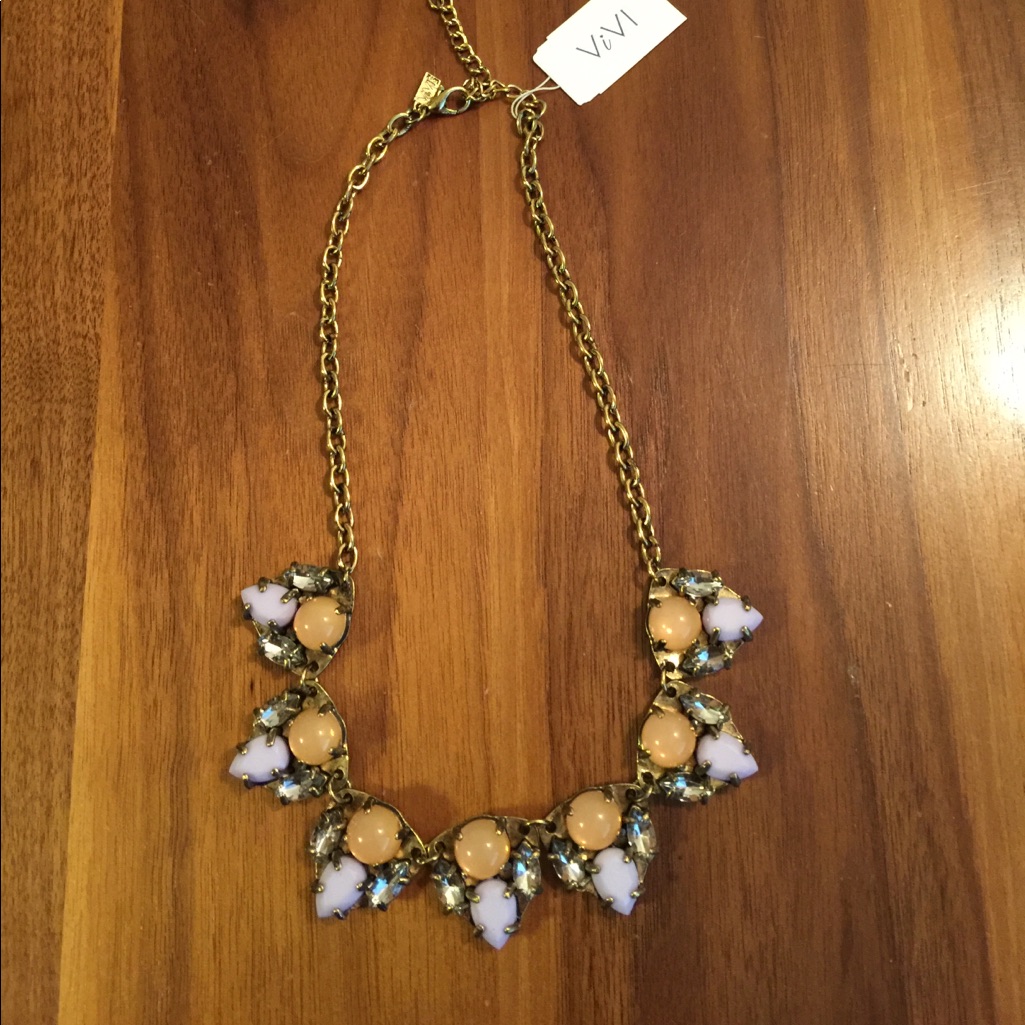 Vivi Be Unpredictable Necklace
